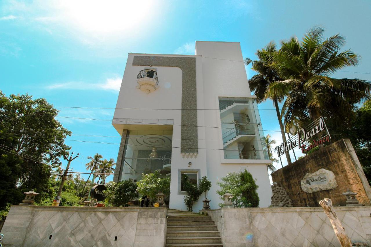 Отель White Pearl Residency Пондичерри Экстерьер фото