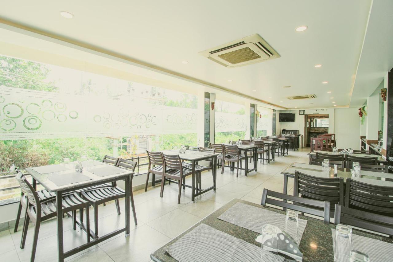 Отель White Pearl Residency Пондичерри Экстерьер фото